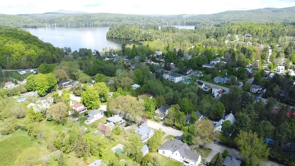 Aerial photo - 890 Rue Clough, Ayer'S Cliff, QC - Outdoor With Body Of Water With View