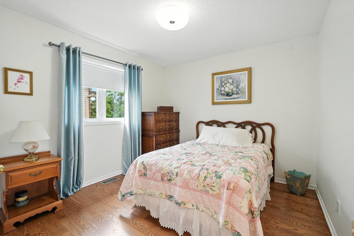 Chambre à coucher - 305 Rue De Cannes, Gatineau (Gatineau), QC - Indoor Photo Showing Bedroom