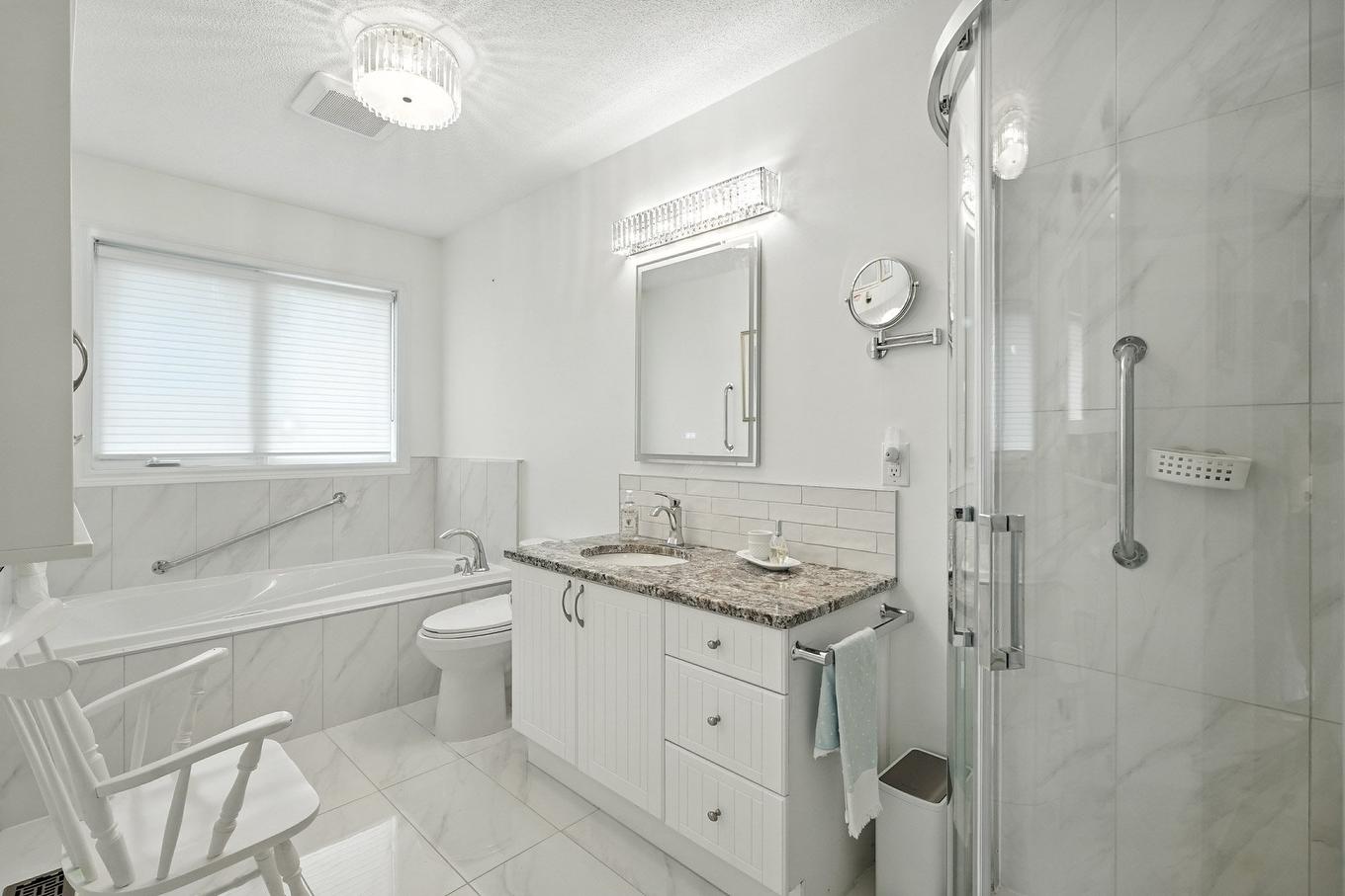 Salle de bains - 305 Rue De Cannes, Gatineau (Gatineau), QC - Indoor Photo Showing Bathroom