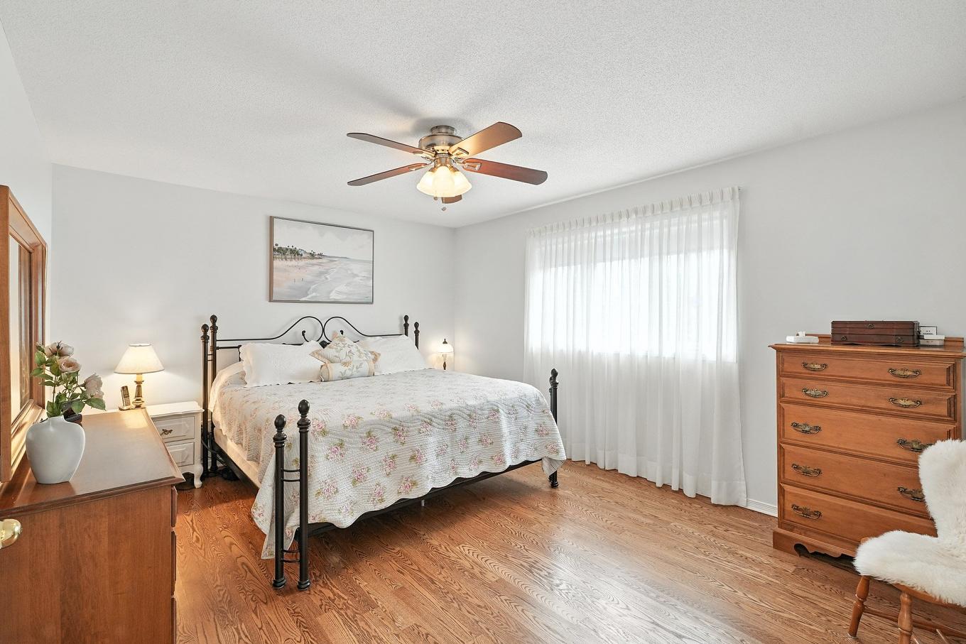 Chambre à coucher principale - 305 Rue De Cannes, Gatineau (Gatineau), QC - Indoor Photo Showing Bedroom