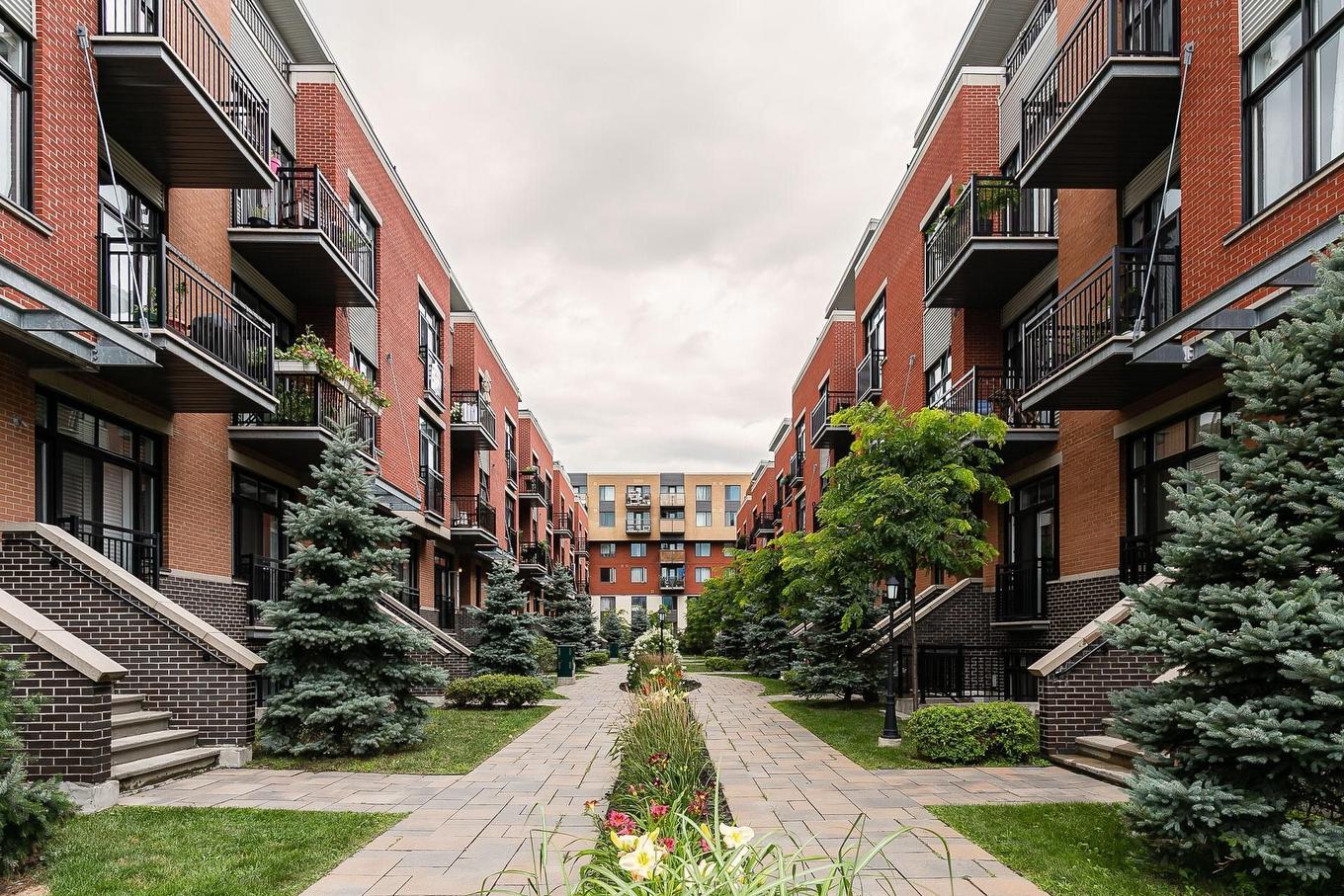 Overall view - 2-2244 Rue Victoria, Montréal (Lachine), QC - Outdoor