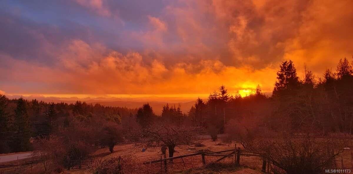 467 Dukes Rd, Salt Spring, BC