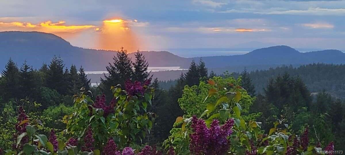 467 Dukes Rd, Salt Spring, BC