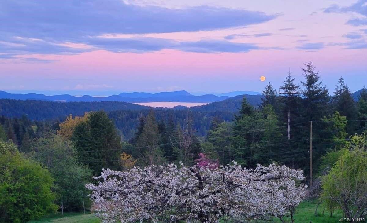 467 Dukes Rd, Salt Spring, BC