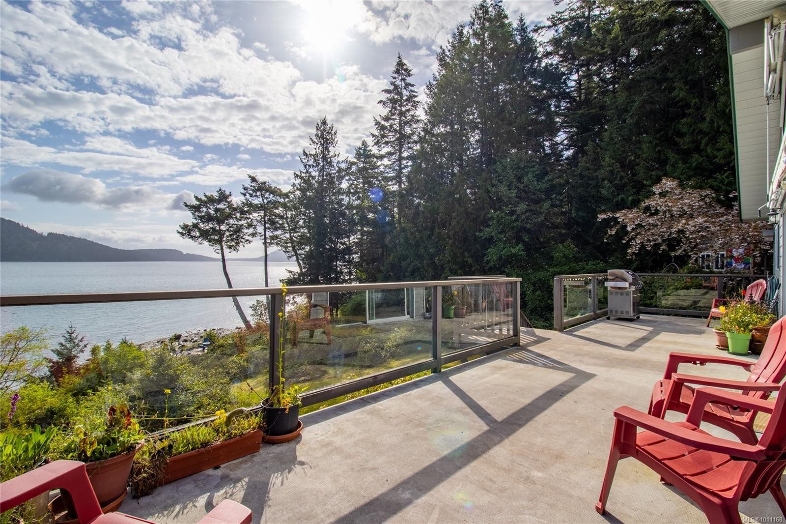 3210 Armadale Rd, Pender Island, BC