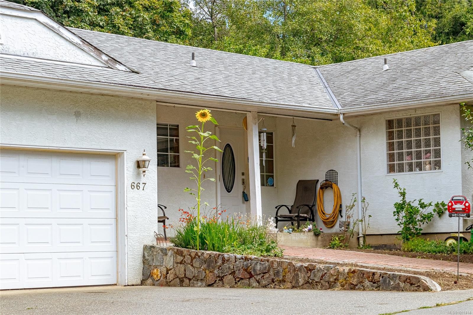 667 Goldie Ave, Langford, BC