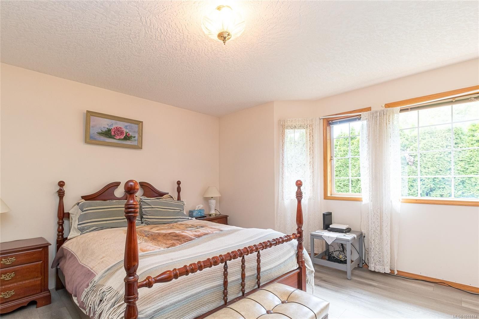 667 Goldie Ave, Langford, BC