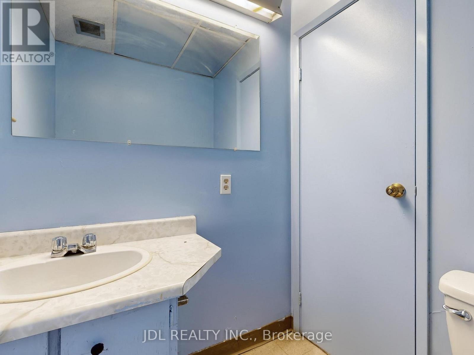 7 - 1291 Matheson Boulevard E, Mississauga, ON