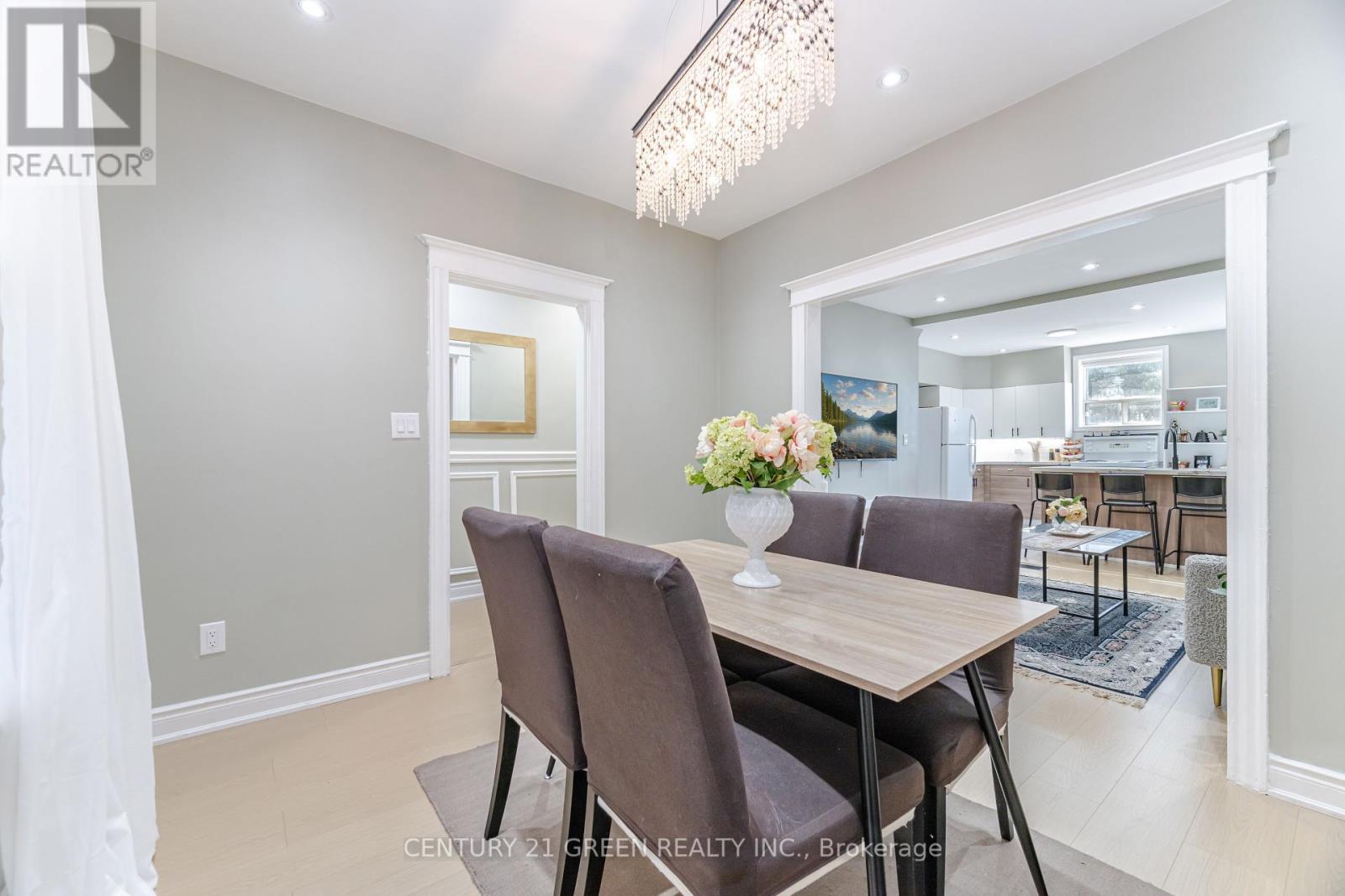 61 Stirton Street, Hamilton, ON - Indoor Photo Showing Dining Room