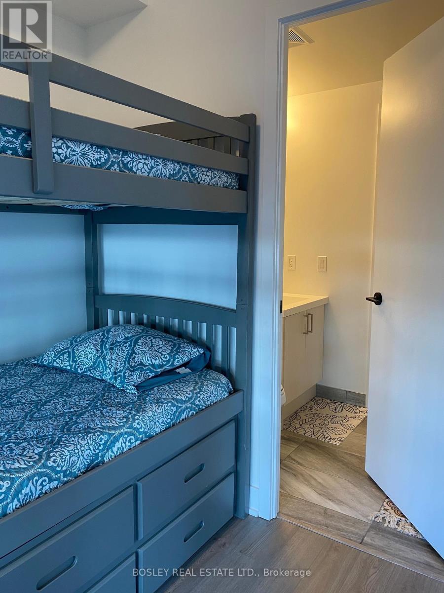 407 - 50 George Butchart Drive, Toronto, ON - Indoor Photo Showing Bedroom