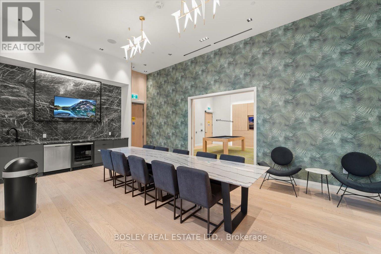 407 - 50 George Butchart Drive, Toronto, ON - Indoor Photo Showing Other Room