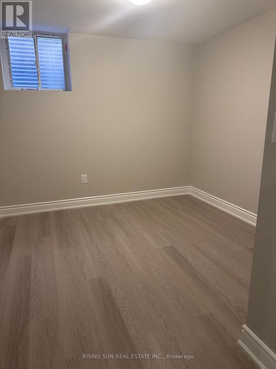 2 Pretty Place, Brampton, ON - Indoor Photo Showing Other Room