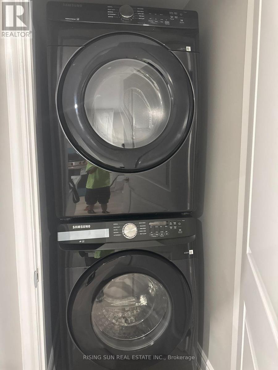 2 Pretty Place, Brampton, ON - Indoor Photo Showing Laundry Room