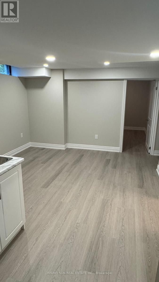 2 Pretty Place, Brampton, ON - Indoor