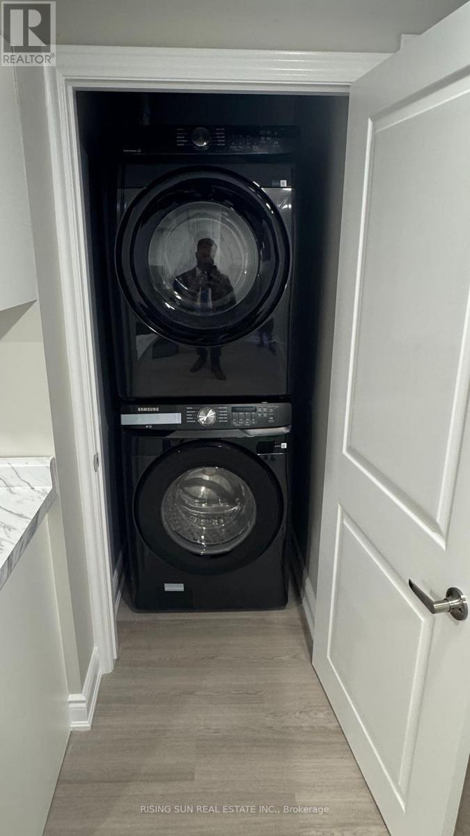 2 Pretty Place, Brampton, ON - Indoor Photo Showing Laundry Room