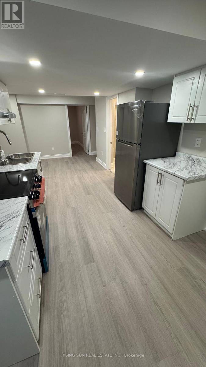 2 Pretty Place, Brampton, ON - Indoor Photo Showing Laundry Room