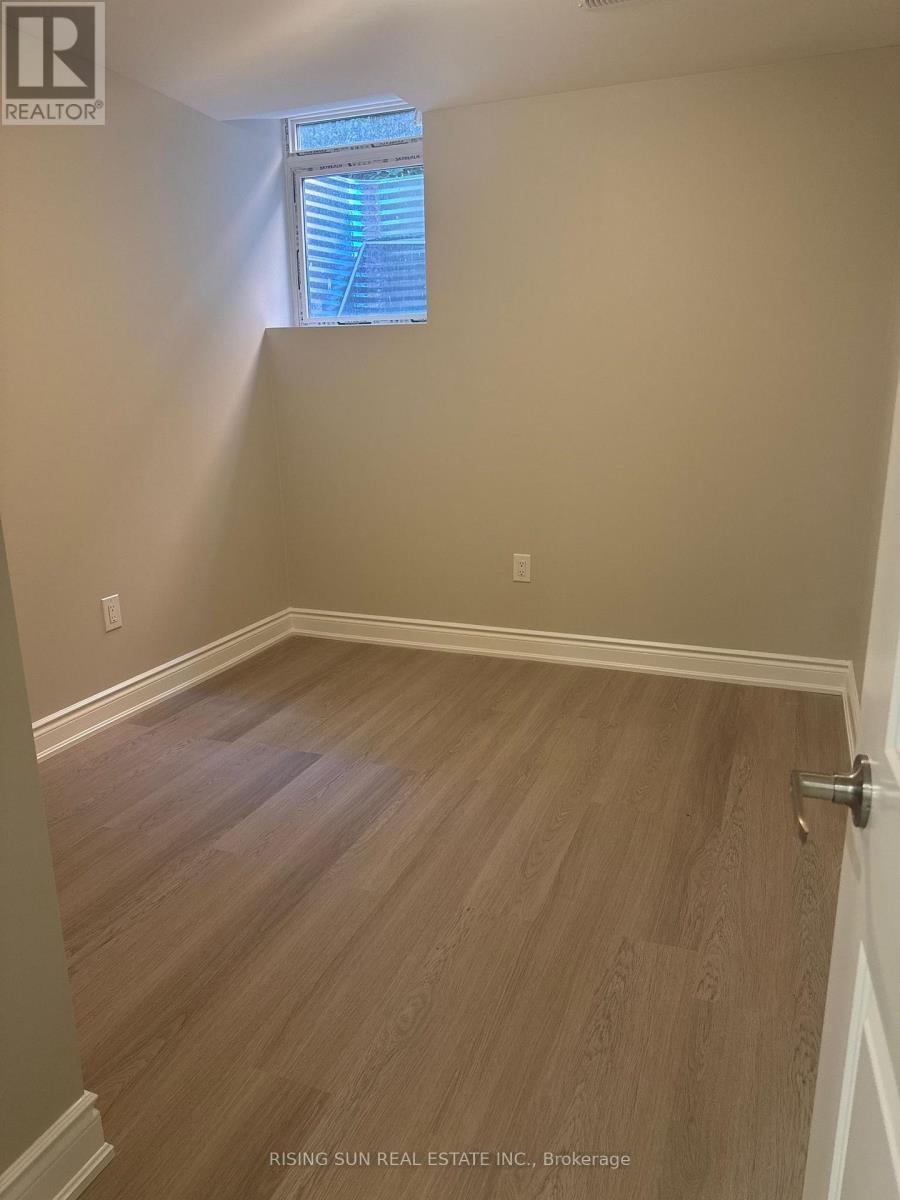 2 Pretty Place, Brampton, ON - Indoor Photo Showing Other Room