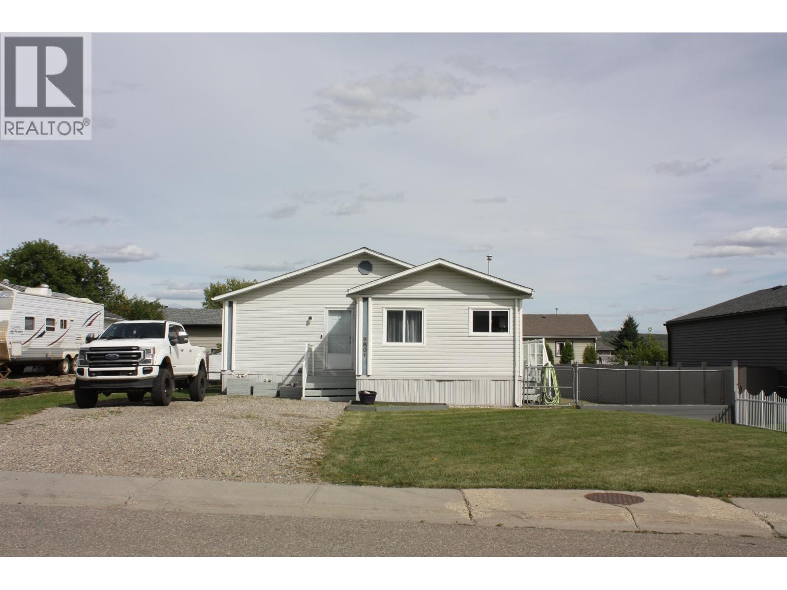 9801 97 Street, Taylor, BC - Outdoor