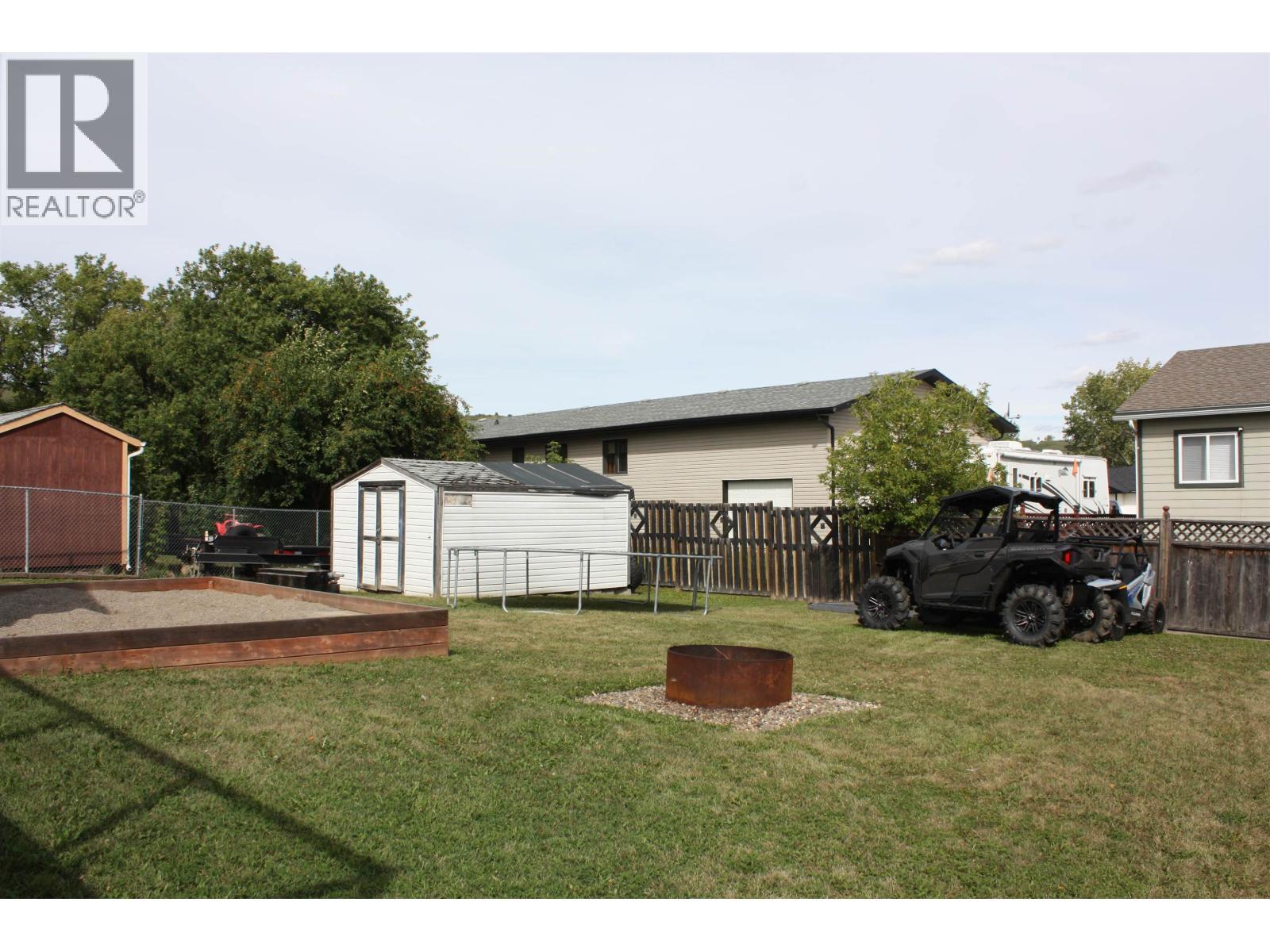 9801 97 Street, Taylor, BC - Outdoor With Deck Patio Veranda