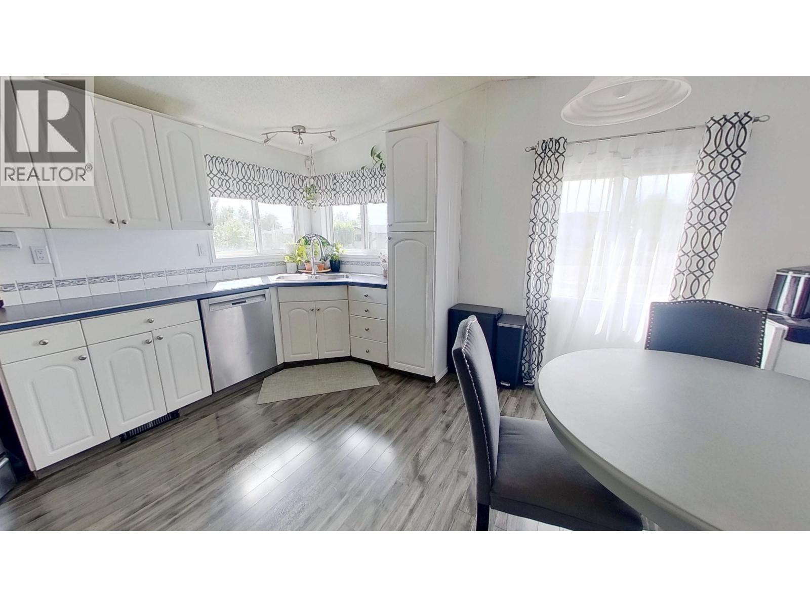 9801 97 Street, Taylor, BC - Indoor