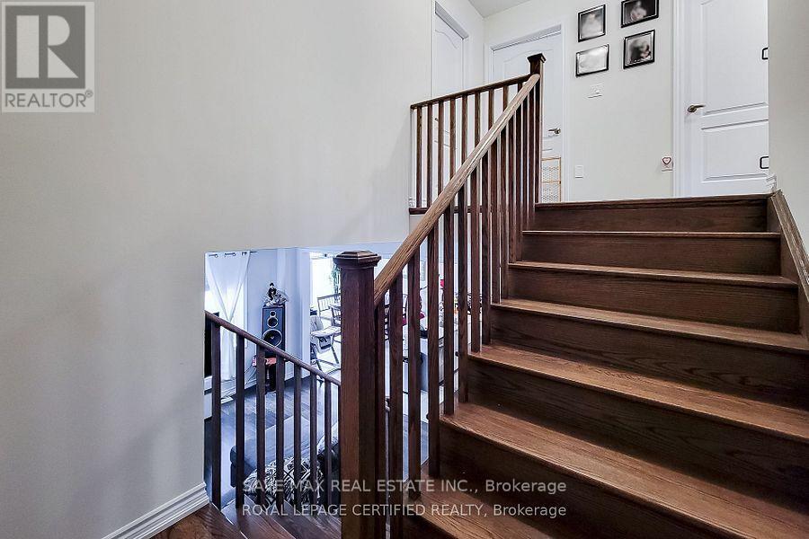 65 Lillian Way, Haldimand, ON - Indoor Photo Showing Other Room