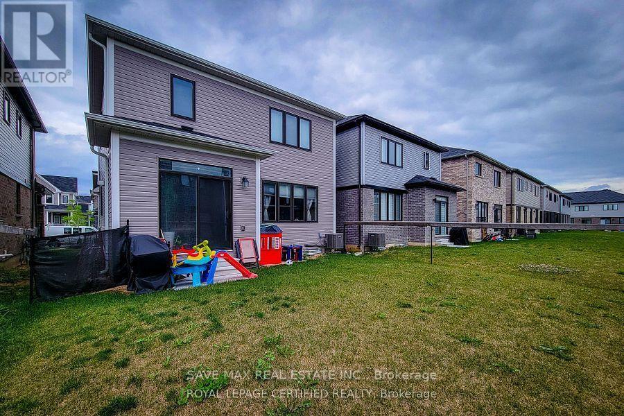 65 Lillian Way, Haldimand, ON - Outdoor