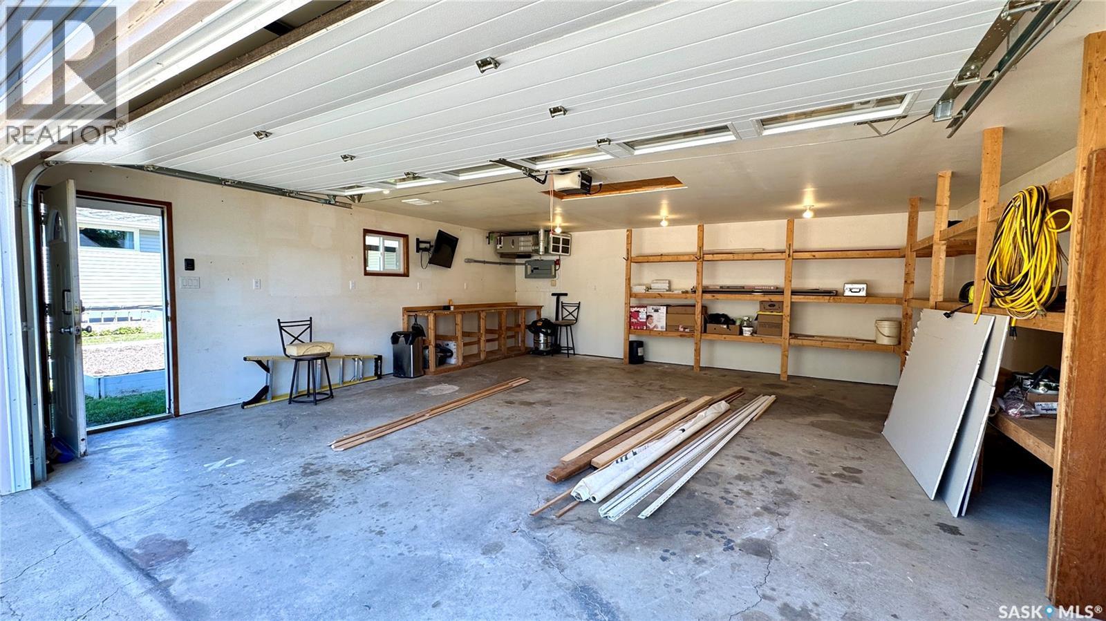 110 Stanley Street, Elbow, SK - Indoor Photo Showing Garage