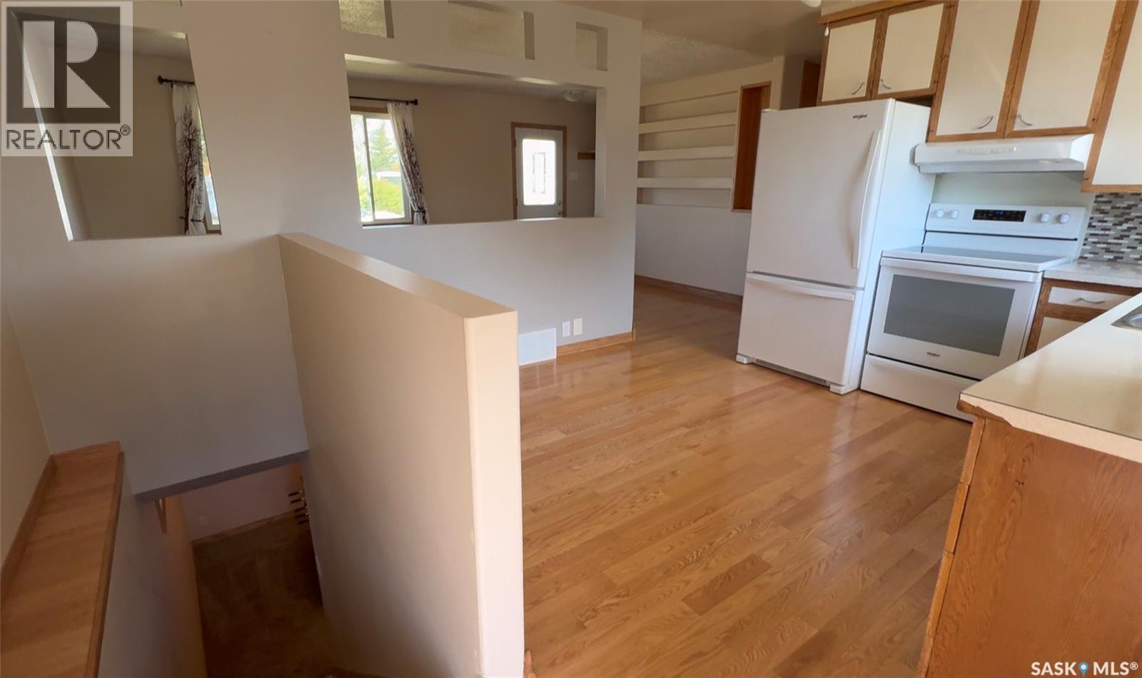 110 Stanley Street, Elbow, SK - Indoor Photo Showing Kitchen