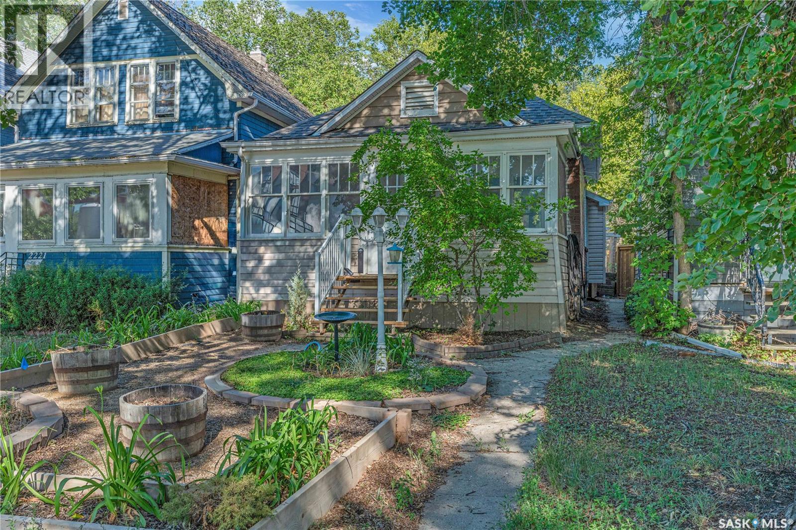 2223 Toronto Street, Regina, SK - Outdoor