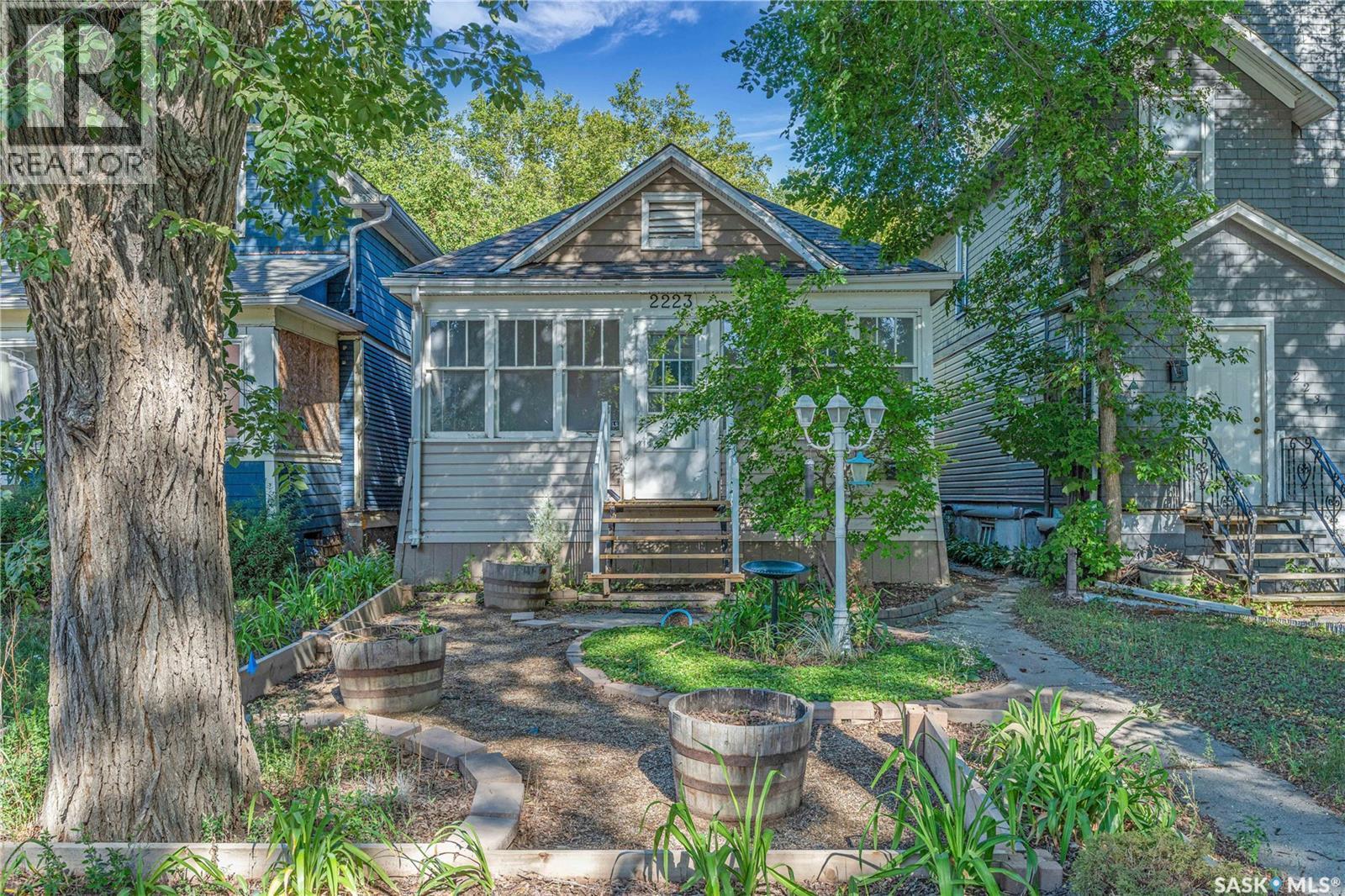 2223 Toronto Street, Regina, SK - Outdoor