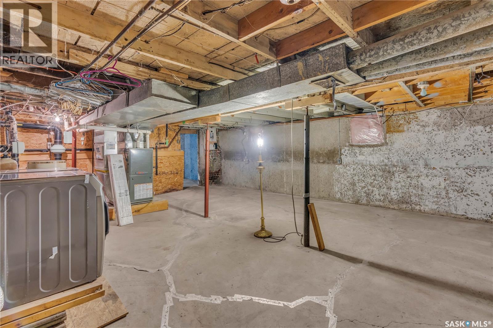 2223 Toronto Street, Regina, SK - Indoor Photo Showing Basement