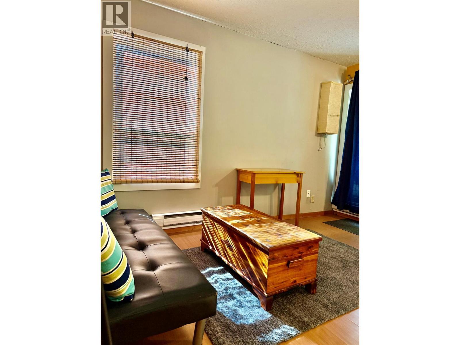 1611 Nickleplate Road Unit# 206, Rossland, BC - Indoor