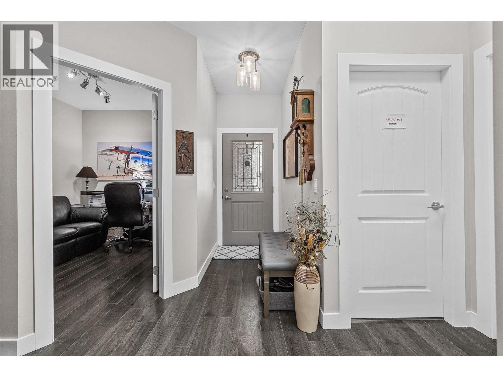 2058 Aspen Drive, Westbank, BC - Indoor Photo Showing Other Room