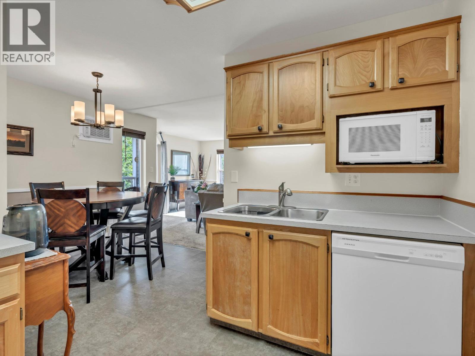 298 Yorkton Avenue Unit# 202, Penticton, BC - Indoor Photo Showing Other Room