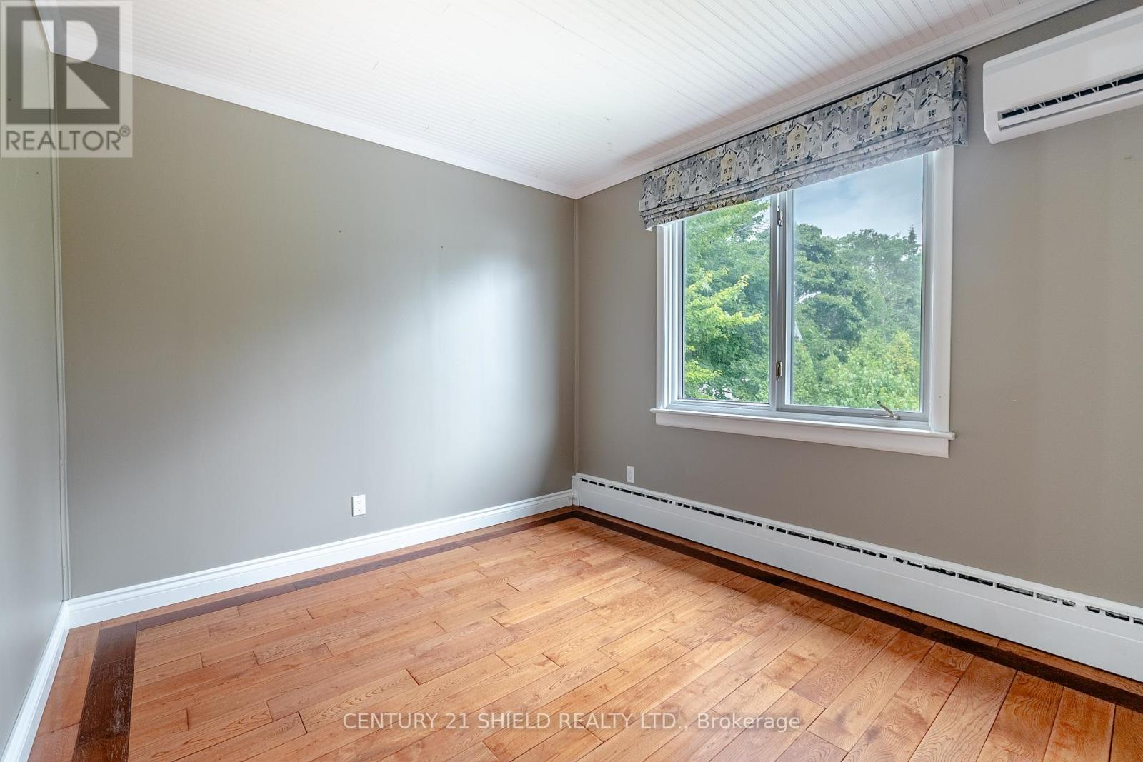 903 Riverdale Avenue, Cornwall, ON - Indoor Photo Showing Other Room