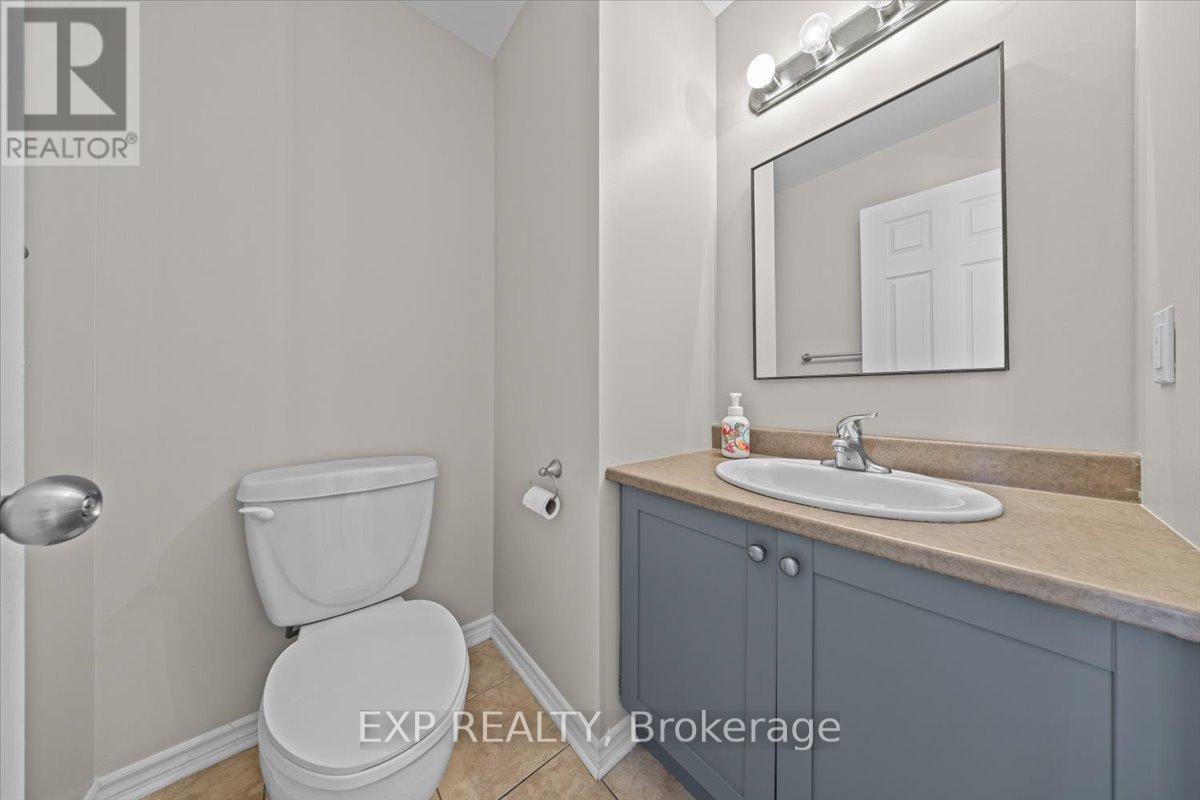 12 John Findlay Terrace, Arnprior, ON - Indoor Photo Showing Bathroom
