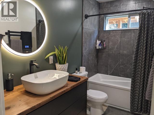 1947 Blubber Bay Rd, Texada Island, BC