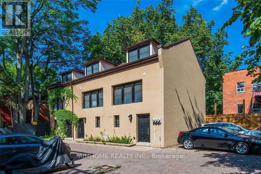 Th#2 - 360 R Dundas Street E, Toronto, ON - Outdoor