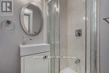 Th#2 - 360 R Dundas Street E, Toronto, ON - Indoor Photo Showing Bathroom