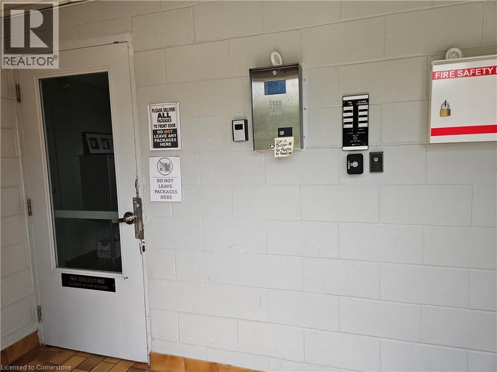 Secured access - 4 Avalon Place Unit# 102, Kitchener, ON - Indoor Photo Showing Other Room