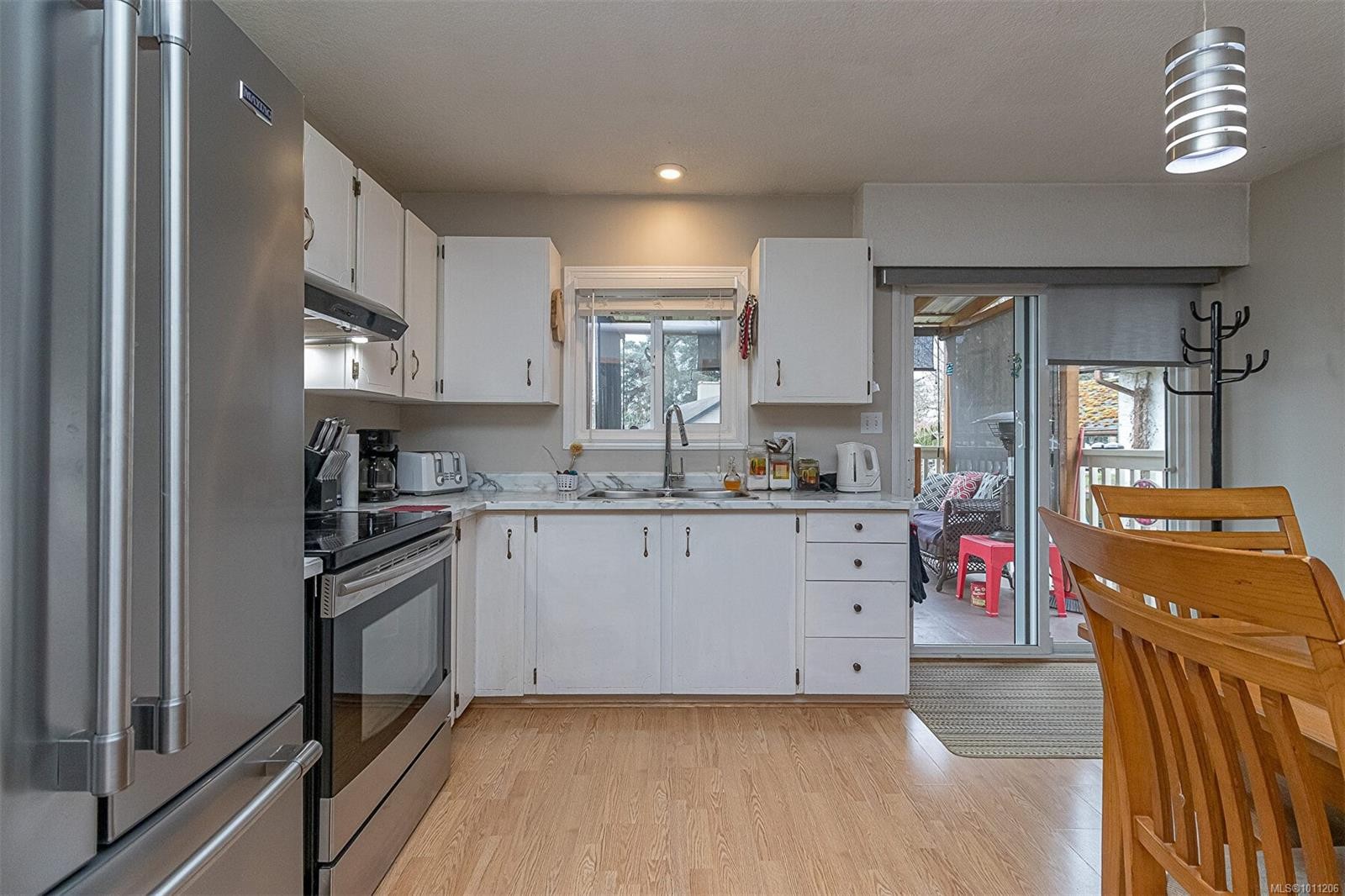 1135 Mcdonald Cres, Nanaimo, BC