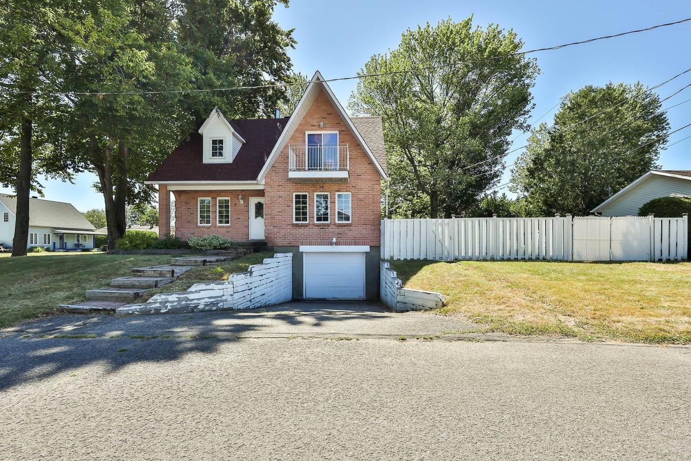 Façade - 2 Rue Diotte, Gatineau (Buckingham), QC - Outdoor