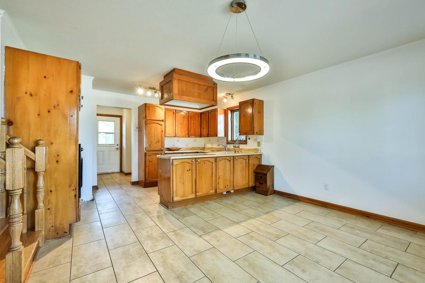 Cuisine - 2 Rue Diotte, Gatineau (Buckingham), QC - Indoor Photo Showing Kitchen