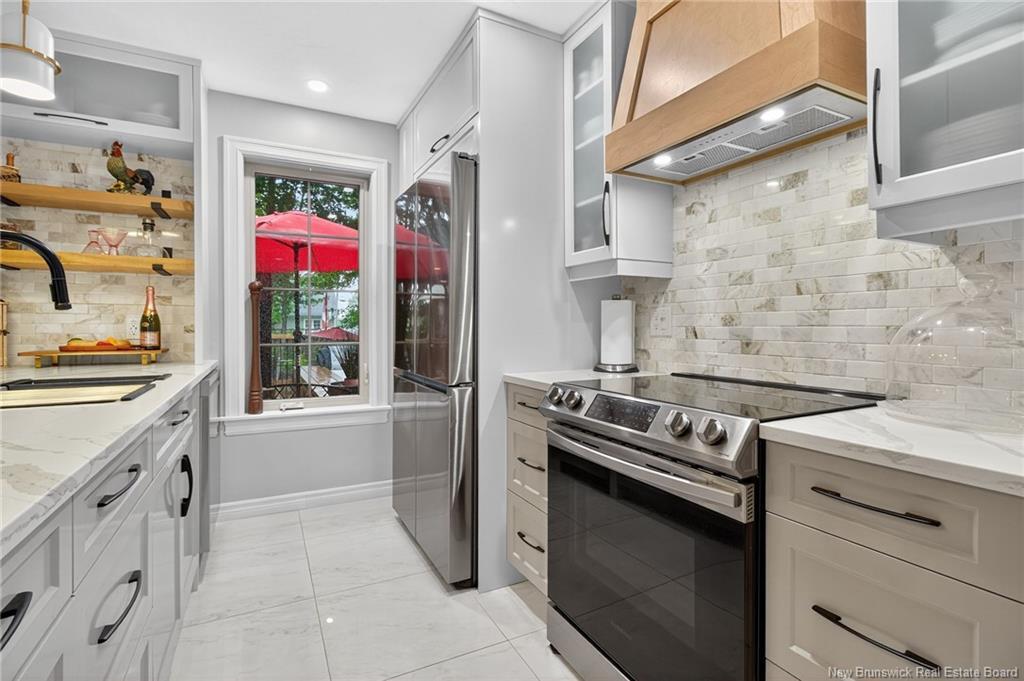 52 Herman, Dieppe, NB