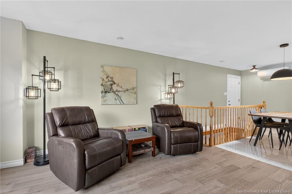 52 Herman, Dieppe, NB