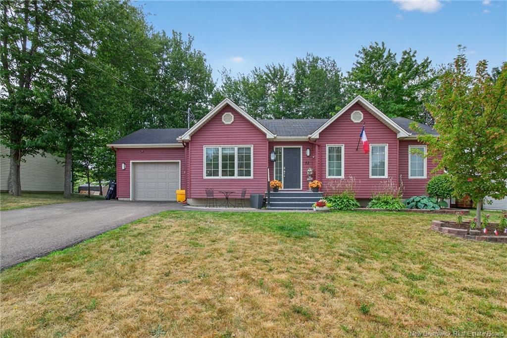 52 Herman, Dieppe, NB