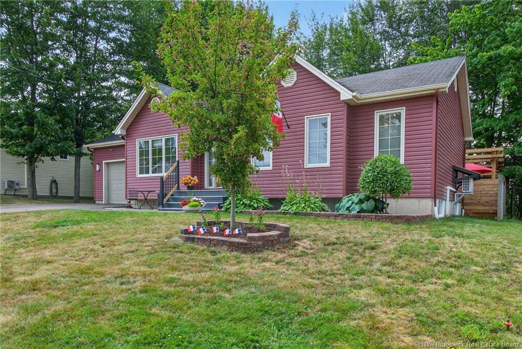 52 Herman, Dieppe, NB