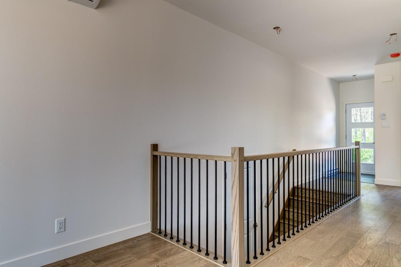 Hall d'entrée/Vestibule - 8757 Rue De Touraine, Sorel-Tracy, QC - Indoor Photo Showing Other Room