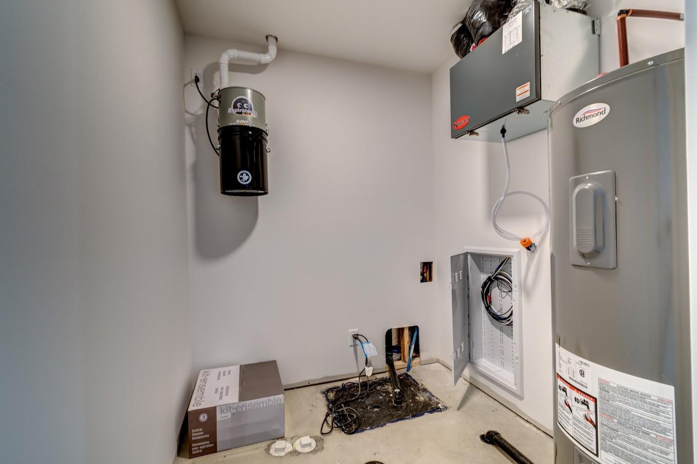 Autre - 8726 Rue De Touraine, Sorel-Tracy, QC - Indoor Photo Showing Laundry Room