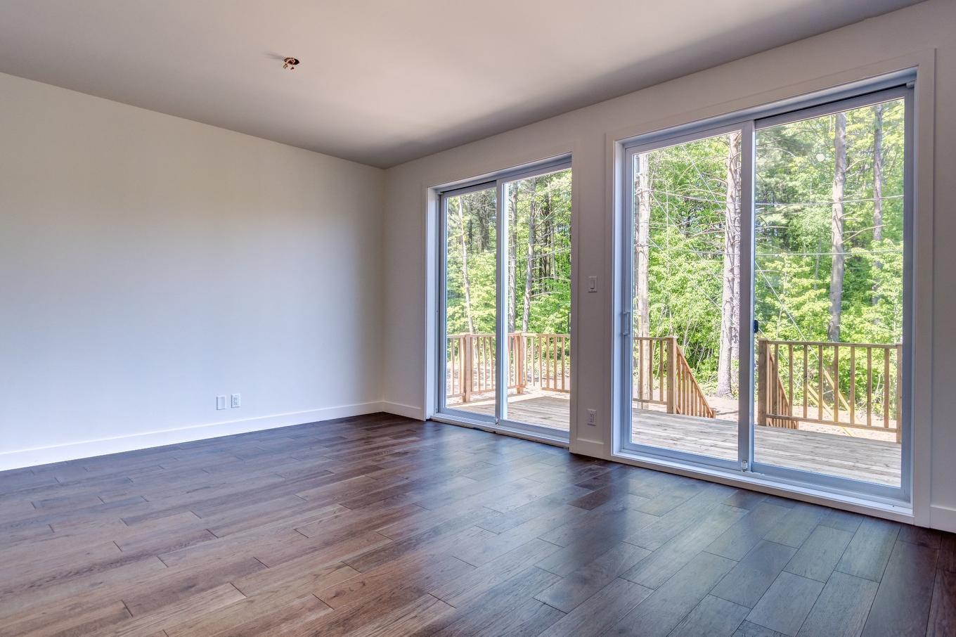 Salon - 8726 Rue De Touraine, Sorel-Tracy, QC - Indoor Photo Showing Other Room